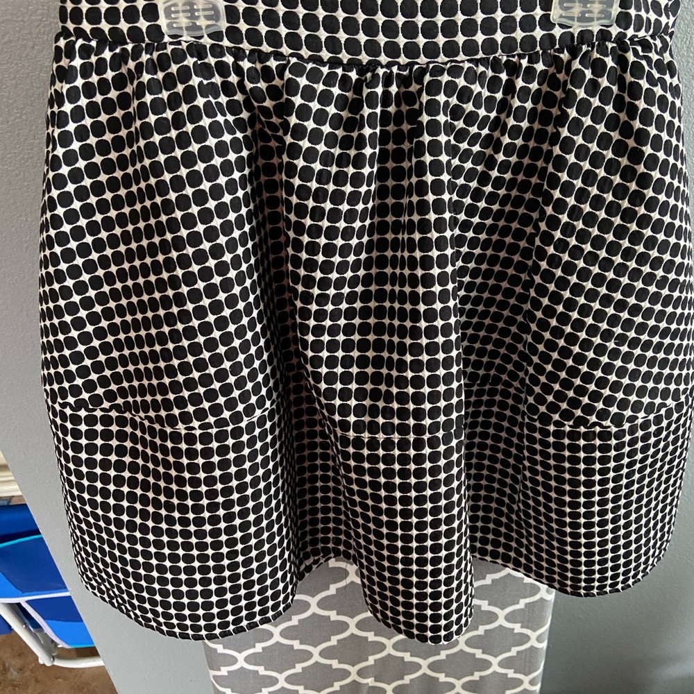 Black & white skirt